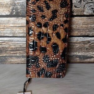 Brahmin Skyler GOLDEN LYNX Wallet Wristlet Clutch Passport Leopard NWT